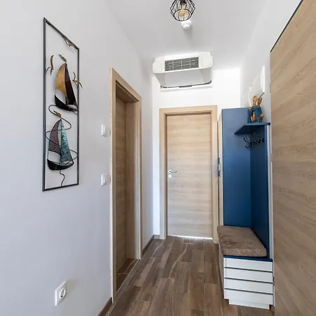 Elinor - B25 Apartamento Saints Constantine and Helena